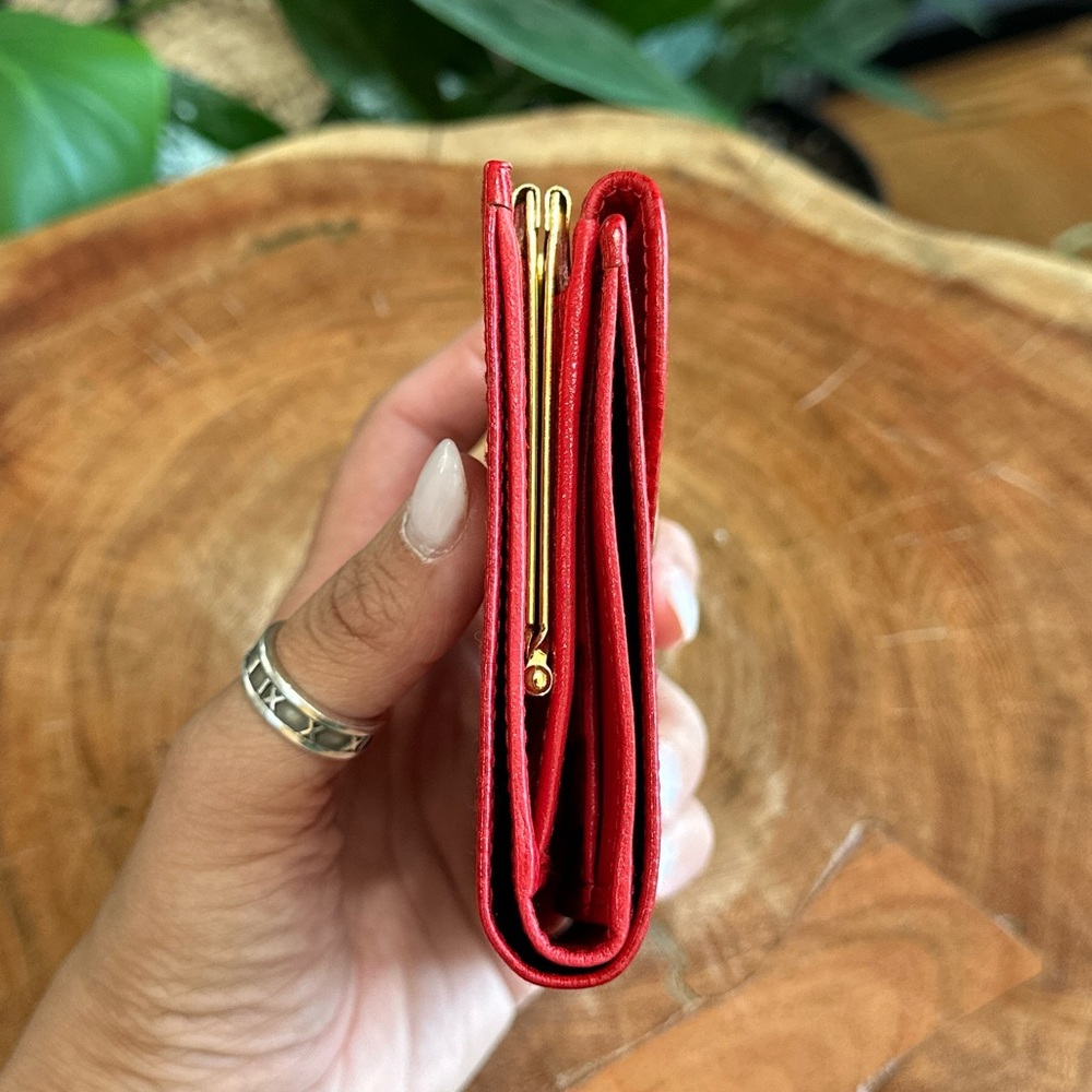 Vintage Christian Dior Red Leather Trifold Wallet Gold Medallion Paris - Picture 8 of 10
